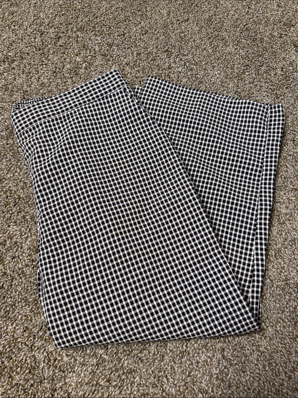 Alfred Dunner Black and White Gingham Capris